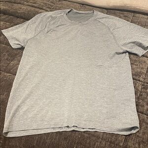 Lululemon men’s metal vent tech short sleeve shirt size medium